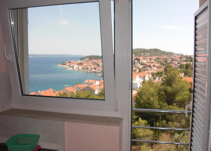 Family-friendly With Swimming Pool Kali, Ugljan - 23026 Апартаменты *