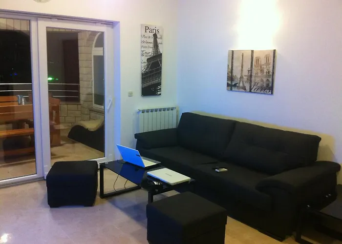 Family-friendly With Swimming Pool Kali, Ugljan - 23026 Апартаменты *