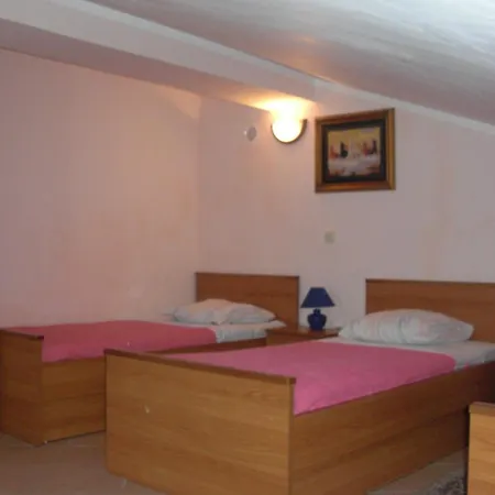 Apartman Family-friendly With Swimming Pool Kali, Ugljan - 23026 *