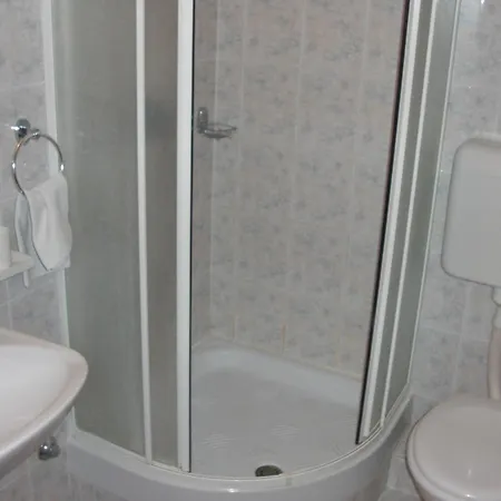 Family-friendly With Swimming Pool Kali, Ugljan - 23026 Apartman Kali