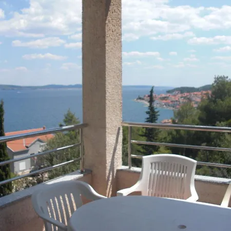 Family-friendly With Swimming Pool Kali, Ugljan - 23026 Apartman *