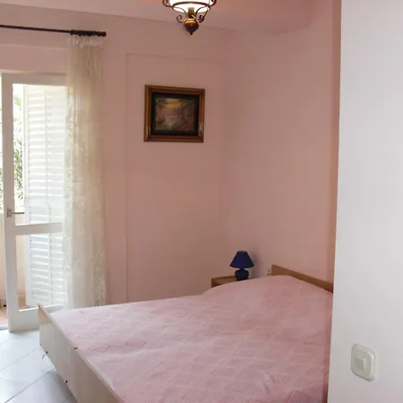 Family-friendly With Swimming Pool Kali, Ugljan - 23026 Apartman Kali