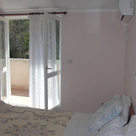 Apartman Family-friendly With Swimming Pool Kali, Ugljan - 23026 *