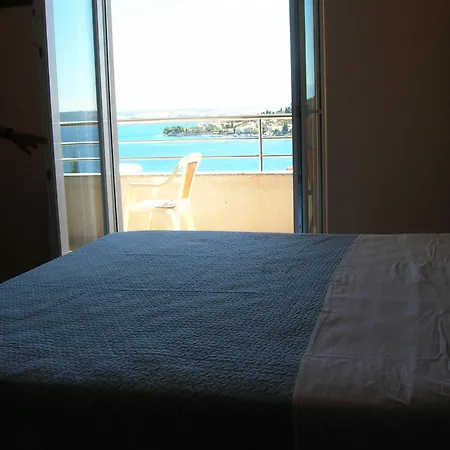 Apartman Family-friendly With Swimming Pool Kali, Ugljan - 23026 Kali