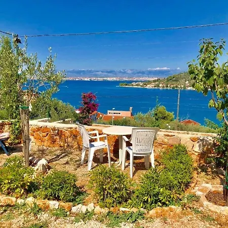 Family-friendly With Swimming Pool Kali, Ugljan - 23026 Apartman *