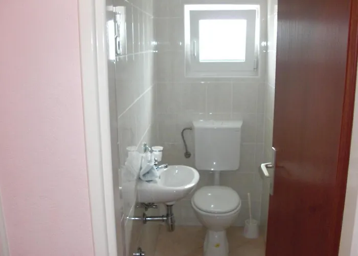 Family-friendly With Swimming Pool Kali, Ugljan - 23026