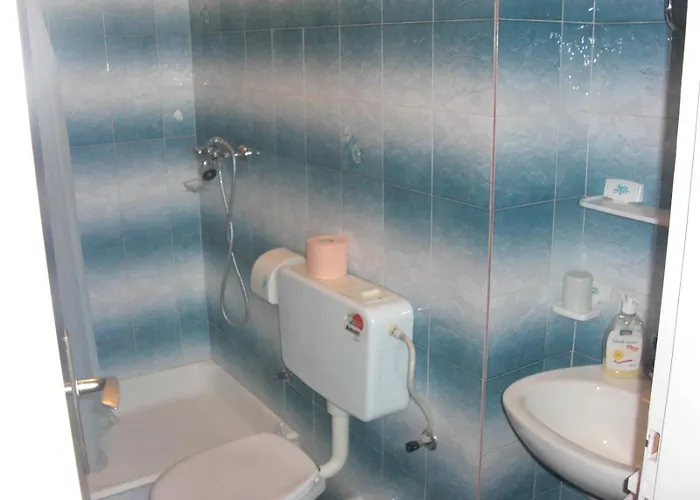 Family-friendly With Swimming Pool Kali, Ugljan - 23026 * Kali