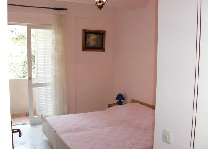 Family-friendly With Swimming Pool Kali, Ugljan - 23026 Apartman Kali