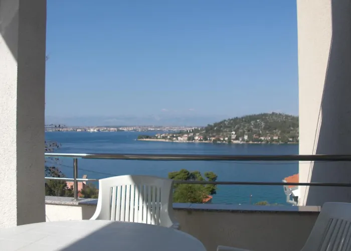 Family-friendly With Swimming Pool Kali, Ugljan - 23026