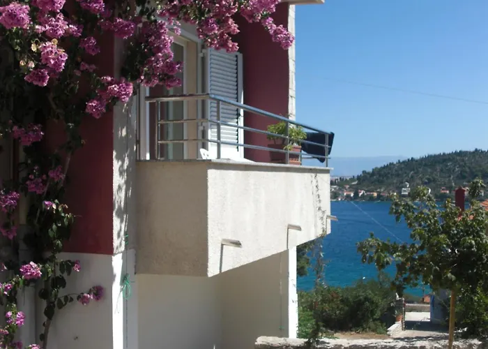 Family-friendly With Swimming Pool Kali, Ugljan - 23026 * Kali