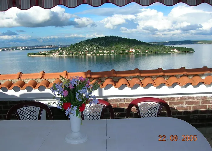 Family-friendly With Swimming Pool Kali, Ugljan - 23026 Kali