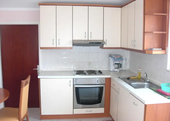 Family-friendly With Swimming Pool Kali, Ugljan - 23026