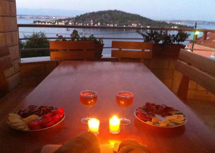 Family-friendly With Swimming Pool Kali, Ugljan - 23026