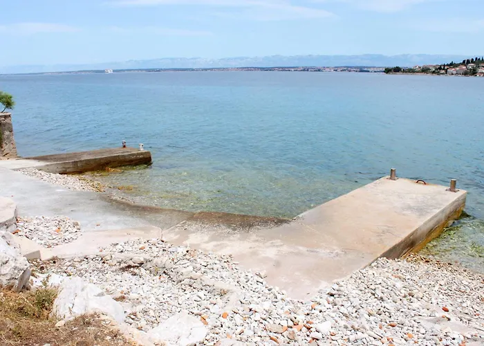 Family-friendly With Swimming Pool Kali, Ugljan - 23026 * Kali