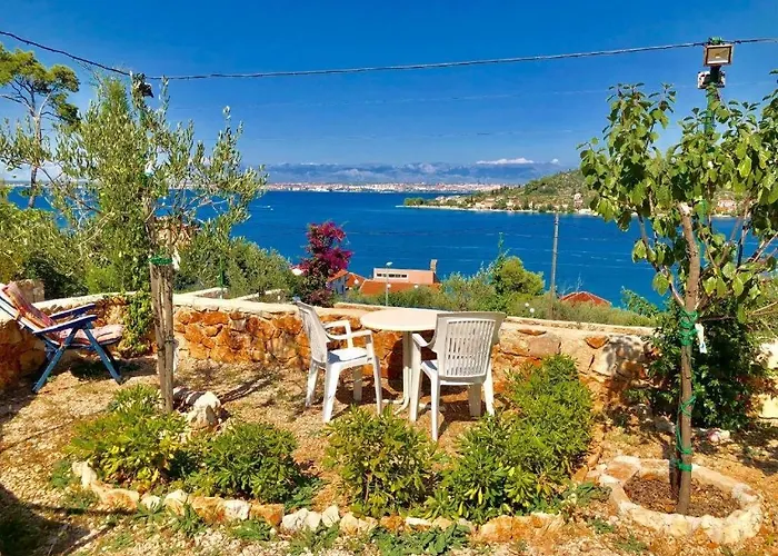 Family-friendly With Swimming Pool Kali, Ugljan - 23026 Apartman *